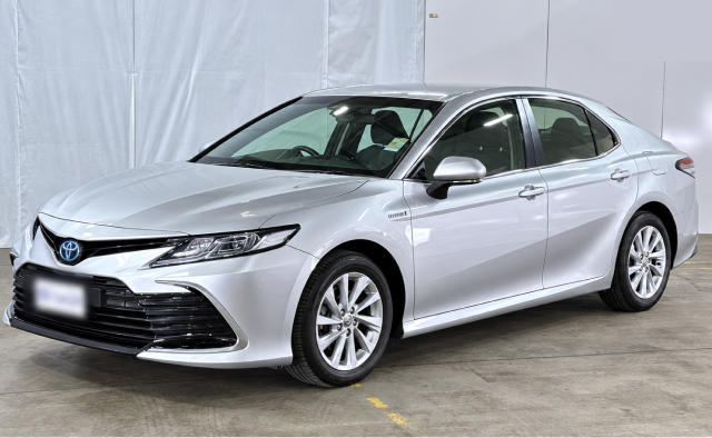 Toyota Camry SL Hybrid available for rideshare rental